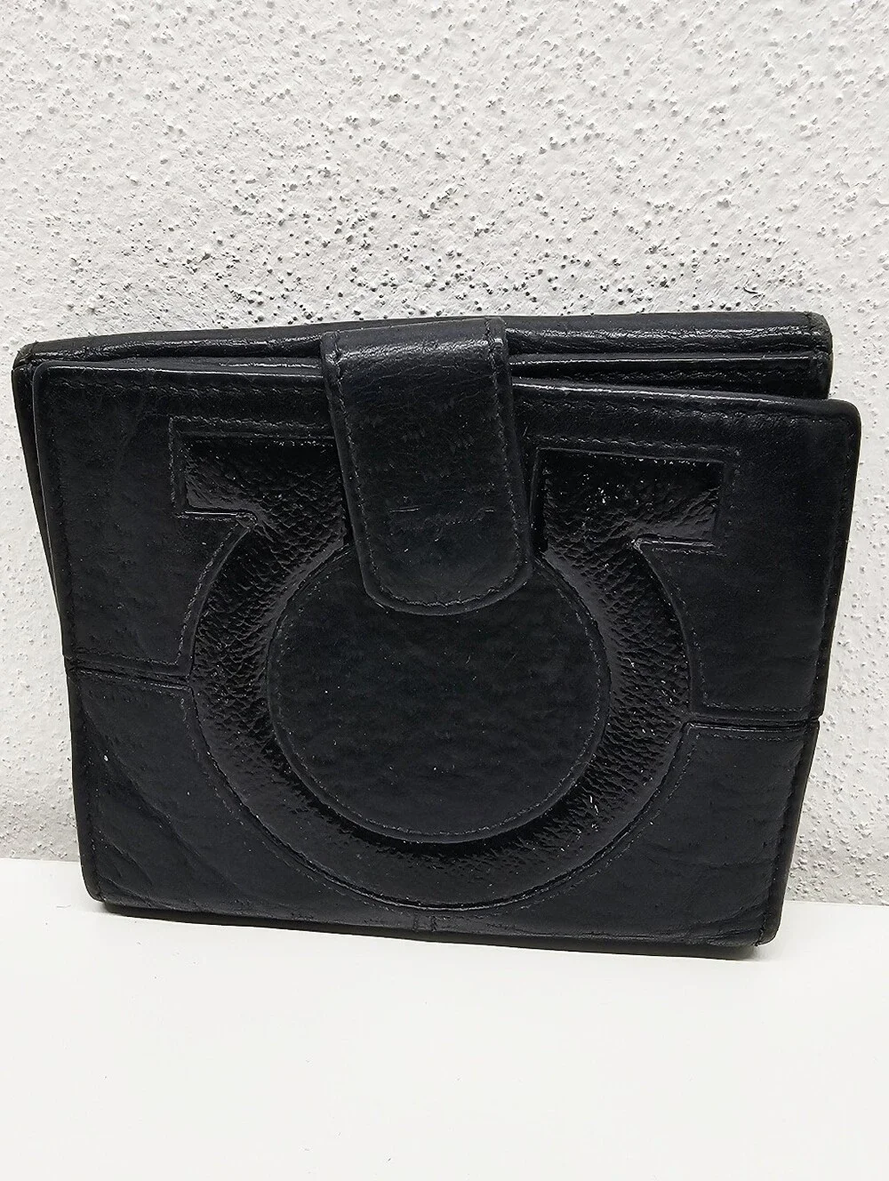 Salvatore Ferragamo Black Gancini Textured Leather Compact Wallet French Bifold